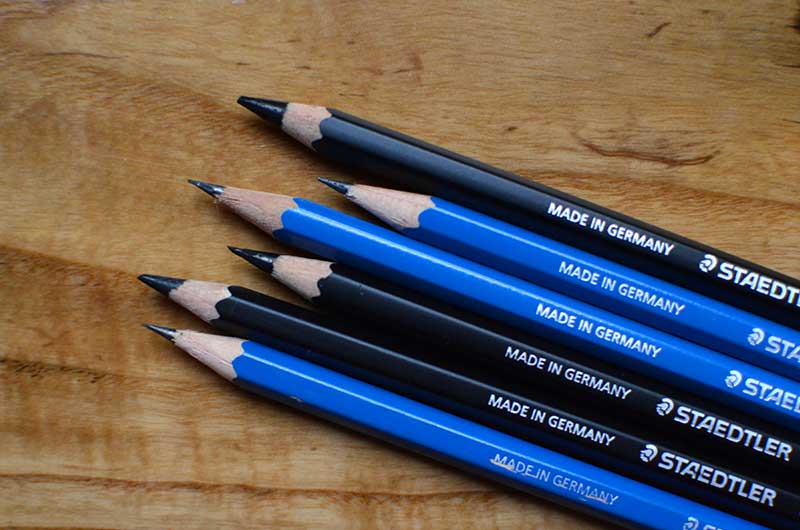 art pencils for sighting angles